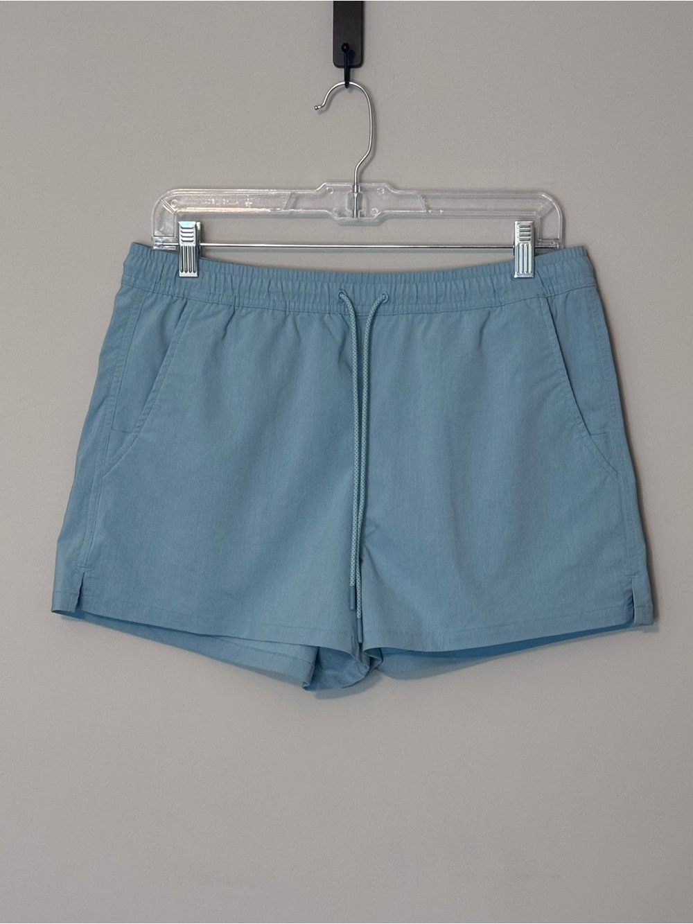 Athleta Marin 2.5” Board Shorts Light Blue Size Medium NWOT